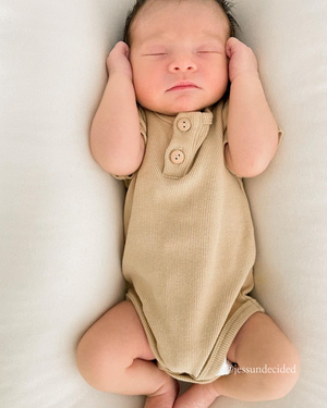 GOLDEN SAND Short-Sleeve Onesie