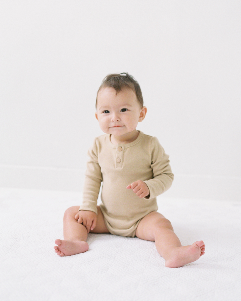 GOLDEN SAND Long-Sleeve Onesie
